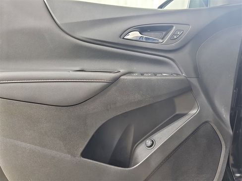 Certified 2024 Chevrolet Equinox RS image 31