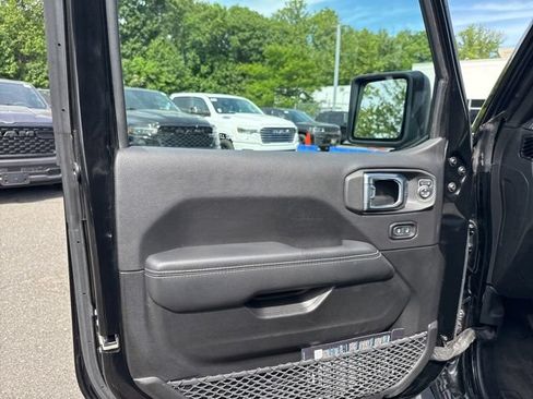 Used 2023 Jeep Wrangler Unlimited Sahara w/ Cold Weather Group AWD/4WD image 30