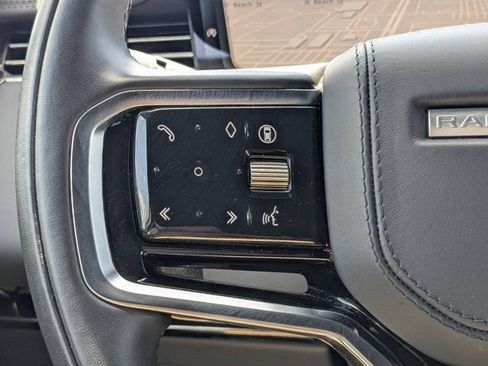 Used 2025 Land Rover Range Rover Sport SE AWD/4WD image 26