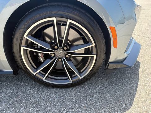 Used 2023 Chevrolet Camaro SS RWD image 11
