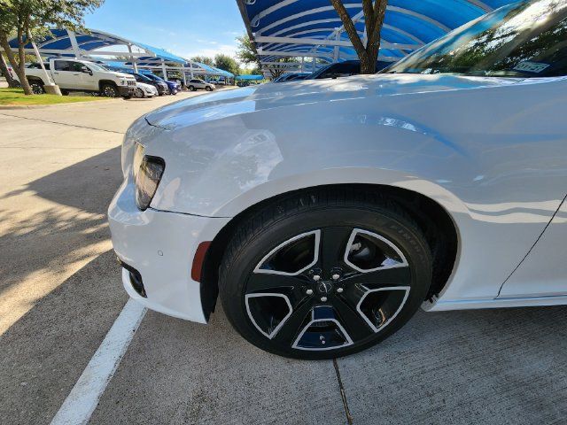 Used 2023 Chrysler 300 S w/ Comfort Group RWD image 7