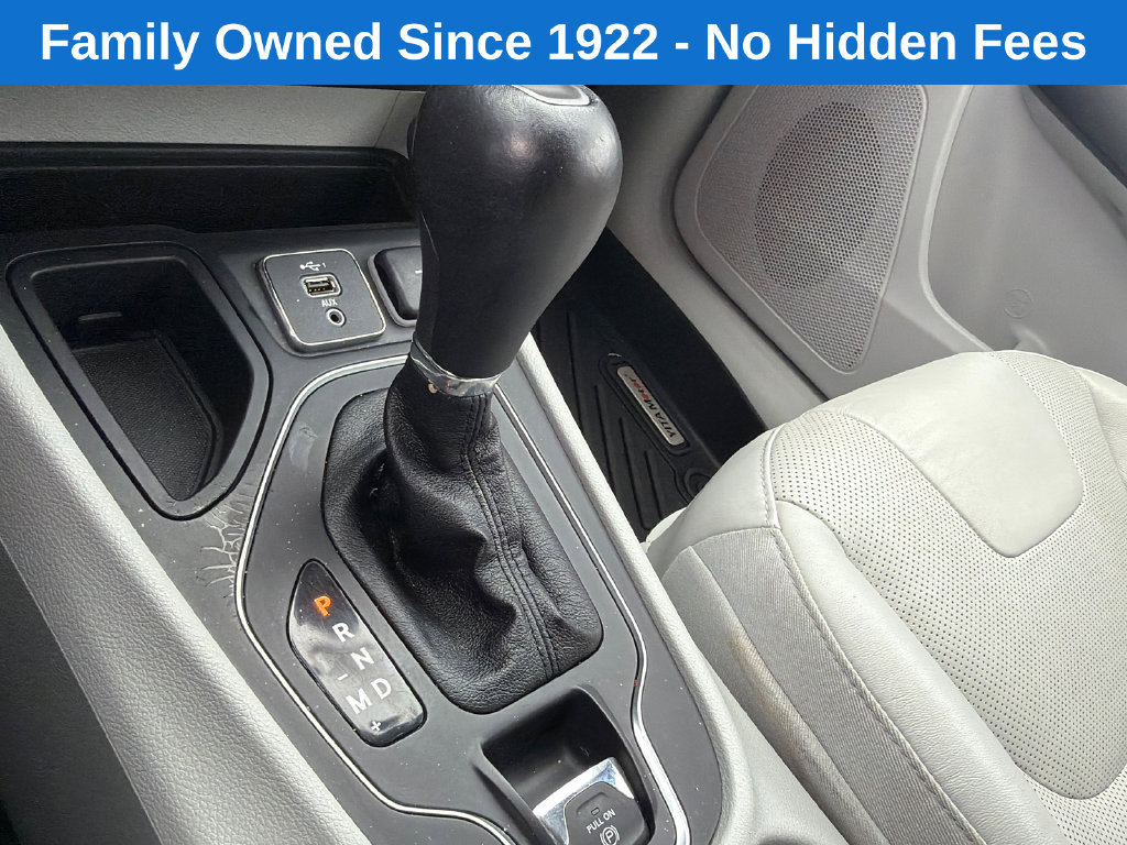 Used 2021 Jeep Cherokee Latitude Lux FWD image 31