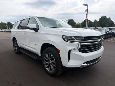 Used 2023 Chevrolet Tahoe LT w/ Luxury Package AWD/4WD image 4