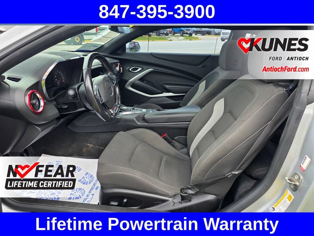 Used 2018 Chevrolet Camaro SS RWD image 22