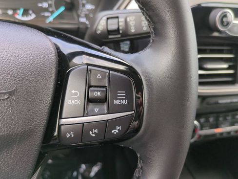 Used 2022 Ford Escape SE w/ SE Sport Appearance Package image 27