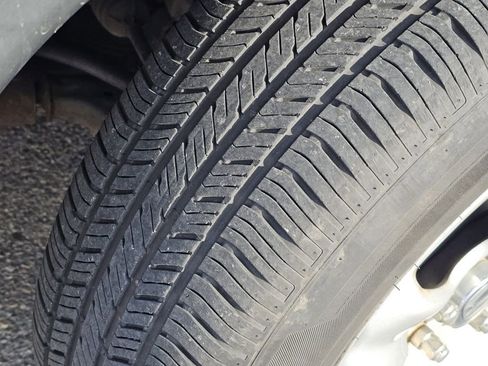 Used 2012 Honda CR-V LX image 17