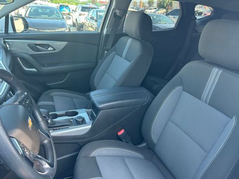Used 2025 Chevrolet Blazer LT FWD image 26