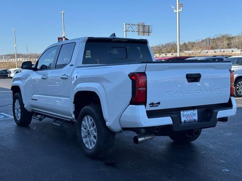 Certified 2025 Toyota Tacoma SR5 w/ SR5 Upgrade Package image 6