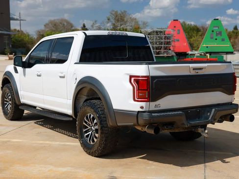 Used 2018 Ford F150 Raptor w/ Equipment Group 802A Luxury image 4
