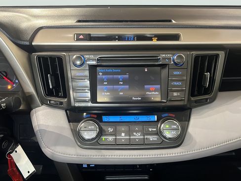 Used 2014 Toyota RAV4 XLE image 14