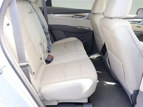 New 2026 Cadillac XT5 Premium Luxury image 17