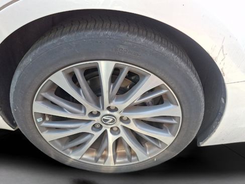 Used 2021 Lexus ES 350 w/ Premium Package image 9