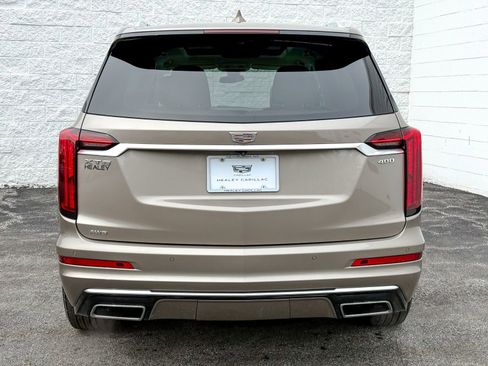 Certified 2022 Cadillac XT6 Premium Luxury AWD/4WD image 7