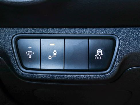 Used 2023 Kia Forte LXS w/ LXS Technology Package image 23