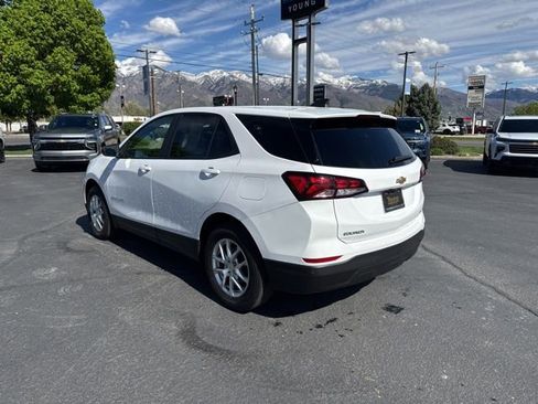 Used 2024 Chevrolet Equinox LS AWD/4WD image 5
