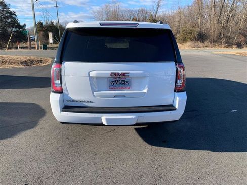 Used 2017 GMC Yukon XL SLE w/ HD Trailering Package image 5