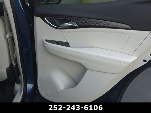 Used 2023 Buick Envision Avenir FWD image 38