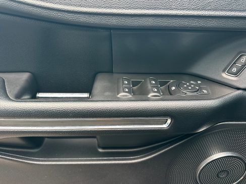 Used 2021 Ford Expedition XLT AWD/4WD image 11