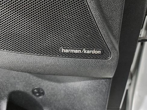 Used 2019 Kia Sorento EX w/ EX Touring Package image 13