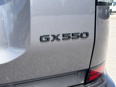 New 2026 Lexus GX 550 w/ Accessory Package (2T) AWD/4WD image 11
