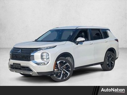 Used 2024 Mitsubishi Outlander SE
