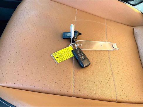 Used 2019 Volkswagen Tiguan SEL image 15