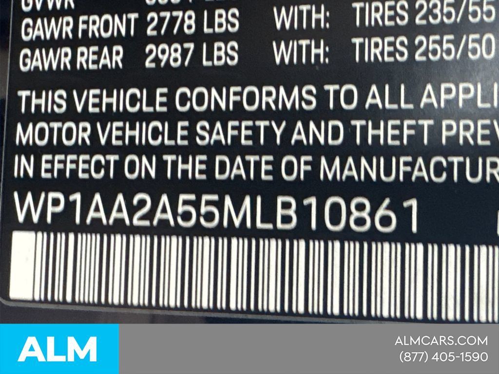 Used 2021 Porsche Macan AWD/4WD image 37