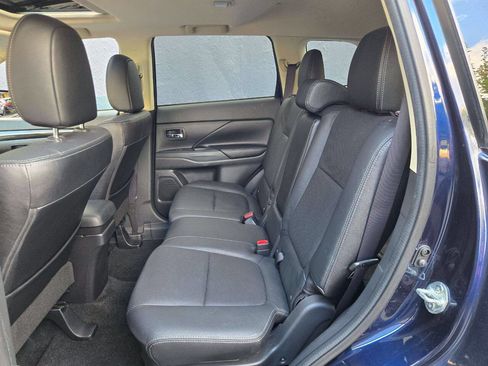 Used 2018 Mitsubishi Outlander SEL AWD/4WD image 8