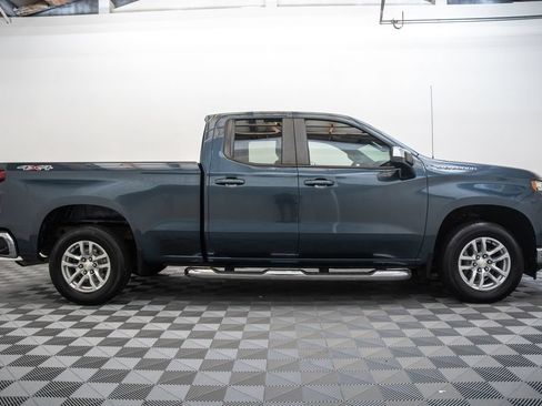 Used 2020 Chevrolet Silverado 1500 LT w/ Trailering Package AWD/4WD image 4