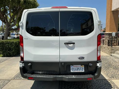 Used 2018 Ford Transit 250 148 Low Roof RWD image 6