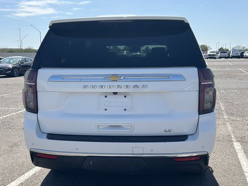 Used 2023 Chevrolet Suburban LT AWD/4WD image 4