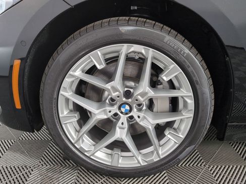 Used 2025 BMW 330i Sedan w/ Convenience Package image 9