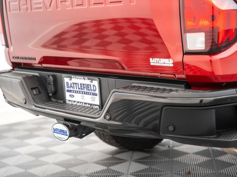 Used 2024 Chevrolet Colorado Trail Boss w/ Technology Package AWD/4WD image 9