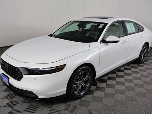 Certified 2024 Honda Accord EX-L image 10