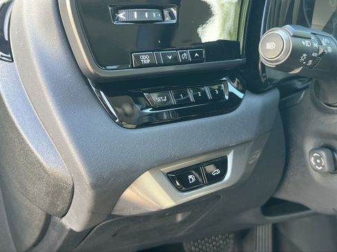 Used 2023 Lexus RX 350 Premium w/ Accessory Package AWD/4WD image 31