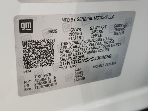 Used 2025 Chevrolet Traverse LT w/ Midnight/Sport Edition FWD image 32