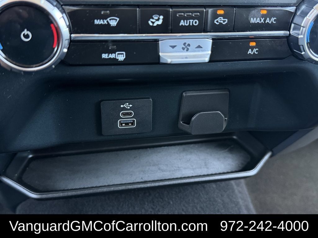 Used 2025 Ford F150 XLT w/ Equipment Group 301A Standard RWD image 22