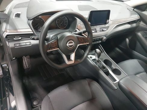 Certified 2025 Nissan Altima 2.5 SV FWD image 16