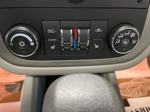 Used 2009 Chevrolet Impala SS w/ Convenience Package image 37