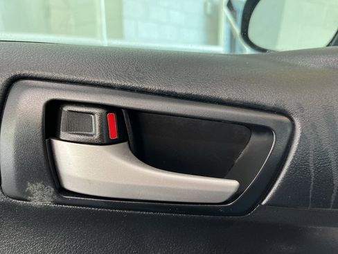 Used 2014 Toyota Camry LE image 23