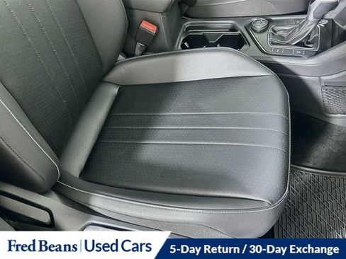 Used 2022 Volkswagen Tiguan SE R-Line AWD/4WD image 37