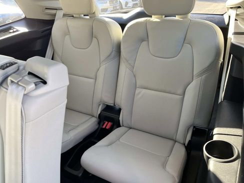 New 2026 Volvo XC90 B6 Ultra image 20