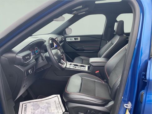 Used 2023 Ford Explorer ST-Line w/ Class IV Trailer Tow Package AWD/4WD image 28