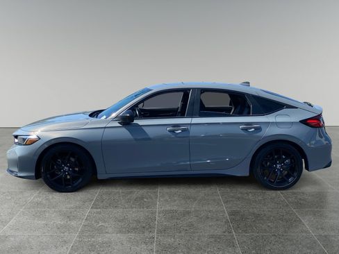 Used 2025 Honda Civic Sport image 2