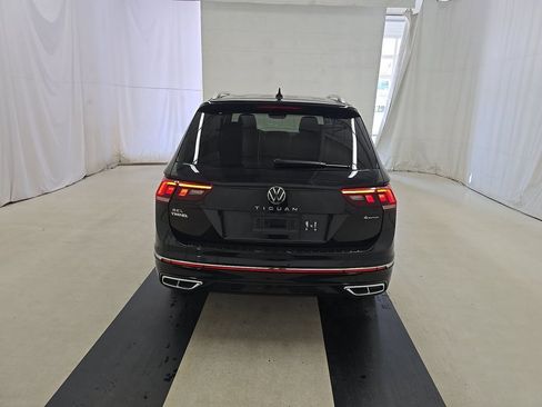 Used 2023 Volkswagen Tiguan SEL R-Line AWD/4WD image 3