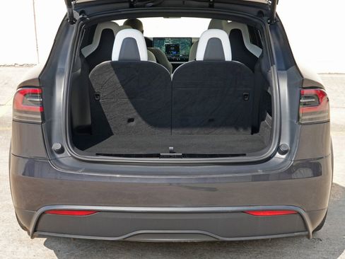 Used 2025 Tesla Model X Plaid AWD/4WD image 10