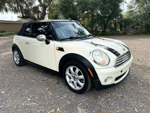Used 2010 MINI Cooper Convertible image 3