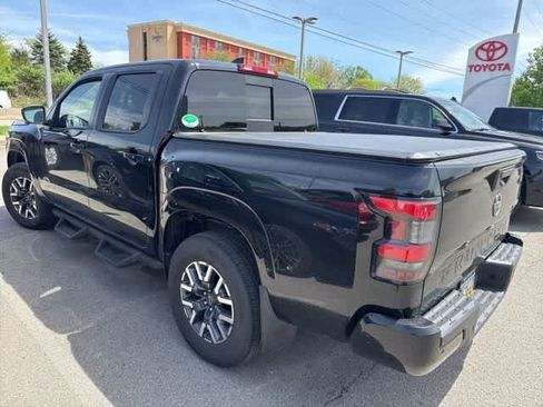 Used 2025 Nissan Frontier SL AWD/4WD image 5