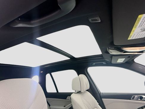 New 2026 BMW X5 xDrive40i image 17