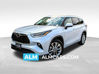 Used 2024 Toyota Highlander Limited